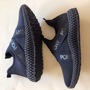 PONY Ladies Sneakers Size 6 Dark Blue/Slip Ons/New with no tags or box/PP2 Sleek